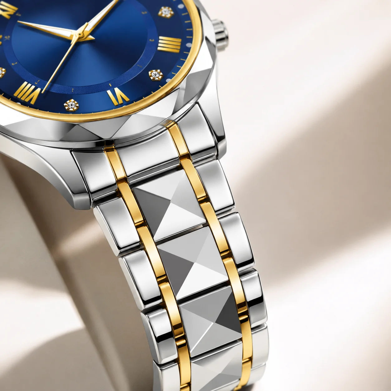Men's Business Alloy Case 43mm Stainless Steel Strap Quartz Watch 30M Water Resistant Pointer Calendar