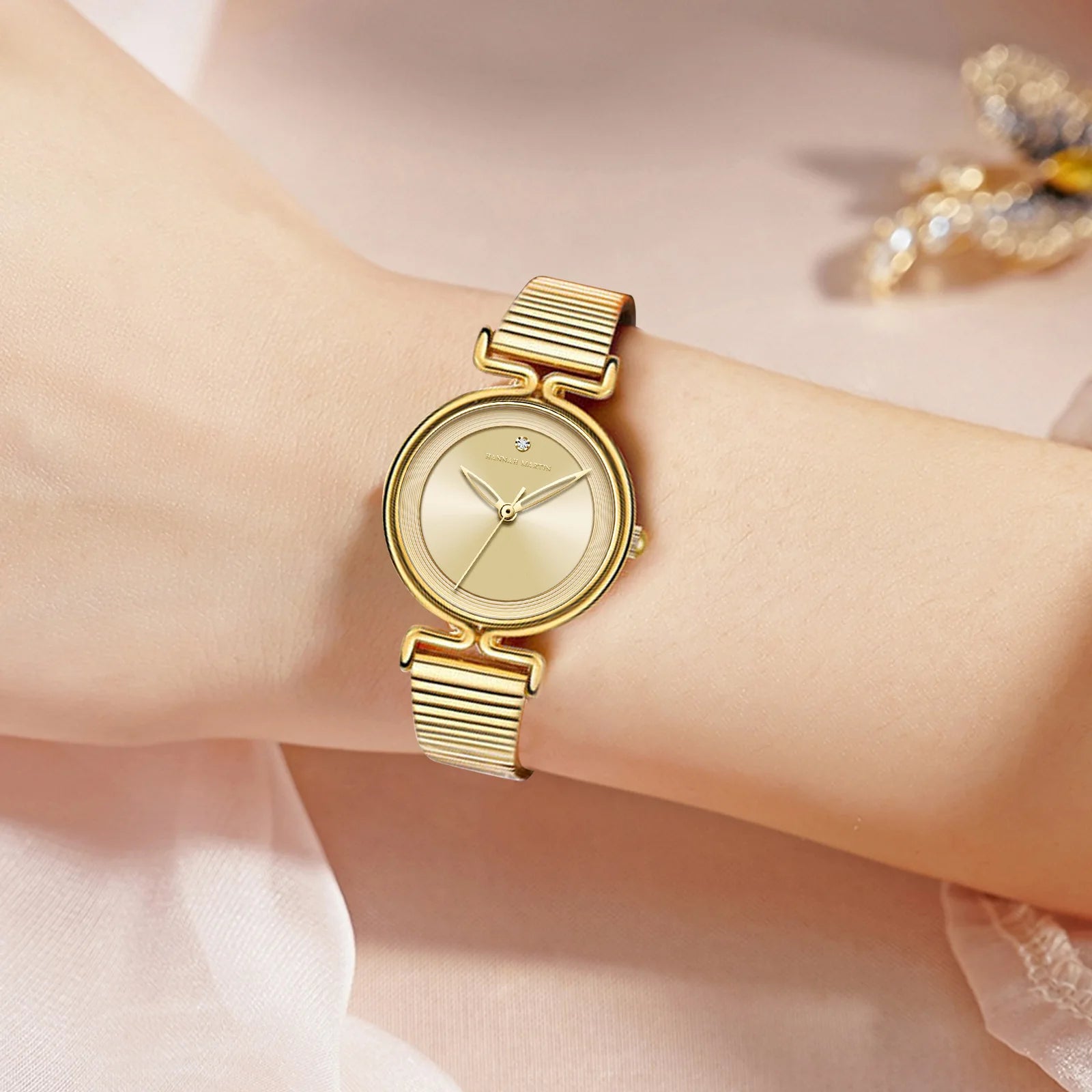 Cross-border New-style Womens Watch Fashionable Minimalist Light Luxury European American Retro Niche Stainless Steel Pointer