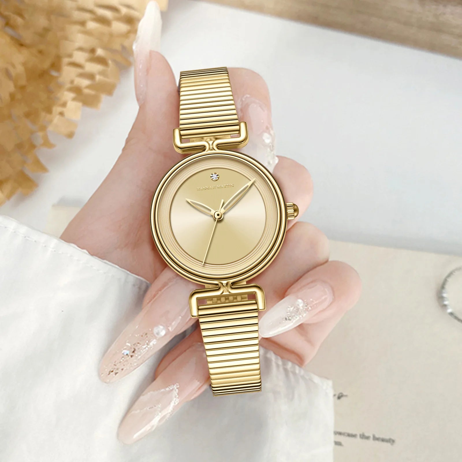 Cross-border New-style Womens Watch Fashionable Minimalist Light Luxury European American Retro Niche Stainless Steel Pointer